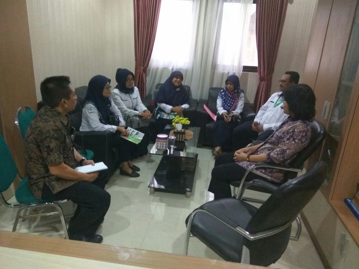 Koordinasi Surveilans Faktor Risiko Penyakit Di Lingkungan Asrama Haji dan Jejaring Kerja Pengembangan Laboratorium Di Dinas Kesehatan Provinsi Jawa Tengah