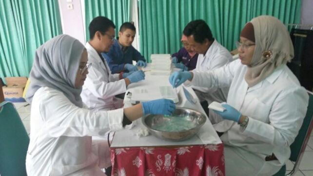 Pembuatan Slide Malaria Standar di Jayapura