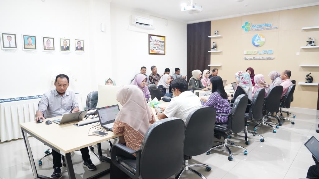 Evaluasi Kinerja Pegawai di Labkesmas Yogyakarta
