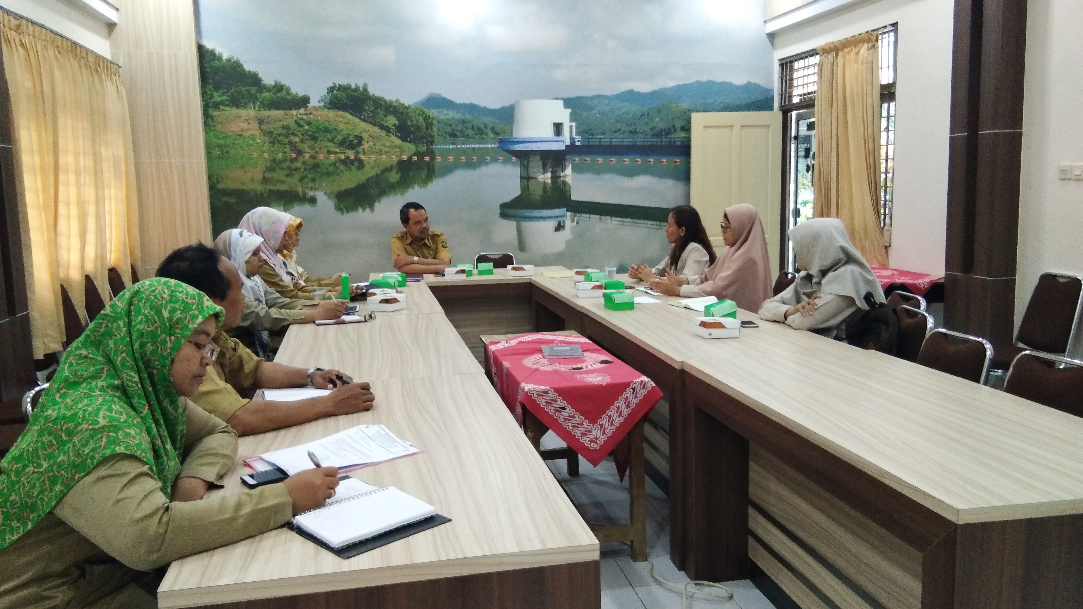 Pertemuan Persiapan Kegiatan Surveilans Faktor Risiko Penyakit Potensial KLB/Wabah Di Lingkungan Sekolah Di Kabupaten Kulon Progo DIY
