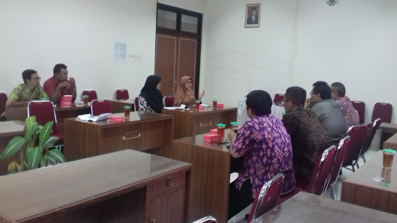 Persiapan Dan Pengumpulan Data Kegiatan Surveilans Faktor Risiko Penyakit Potensial KLB/Wabah Di Lingkungan Sekolah Di Kabupaten Wonogiri